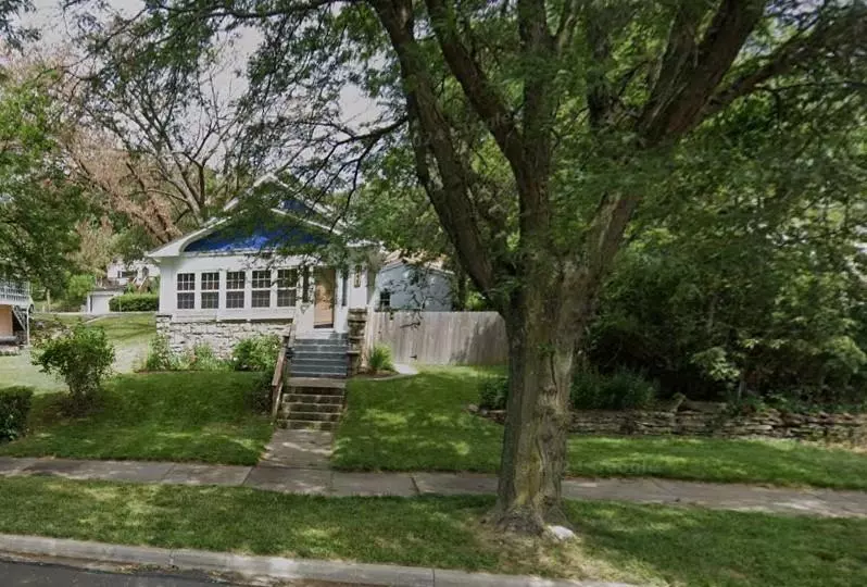5239 Paseo BLVD, Kansas City, MO 64110