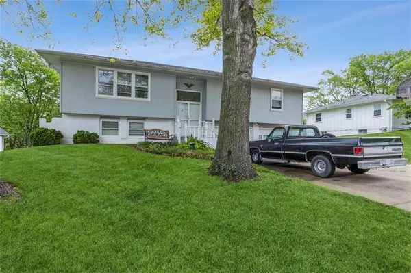 3105 S 45th ST,  Kansas City,  KS 66106