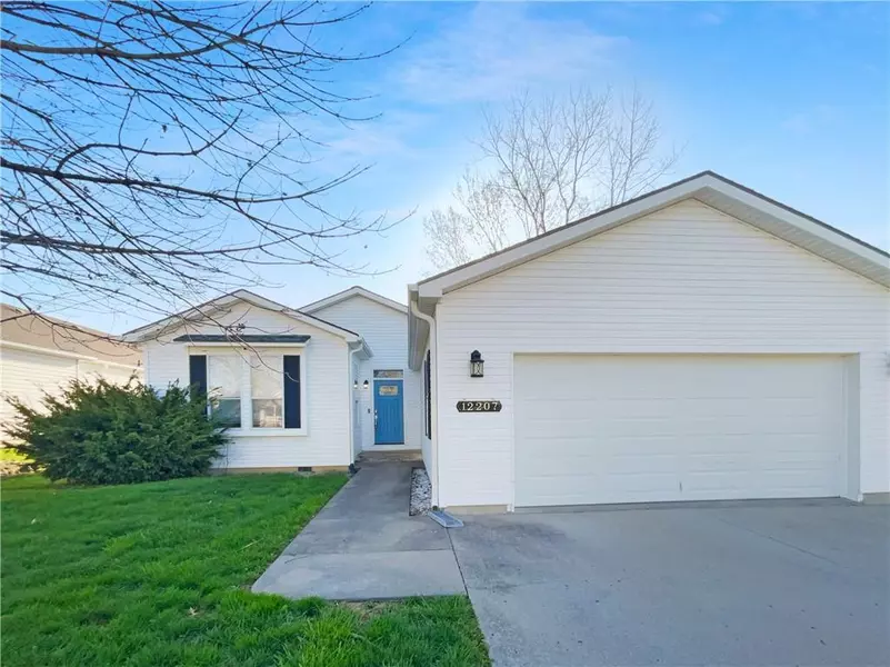 12207 N Pomona AVE, Kansas City, MO 64163