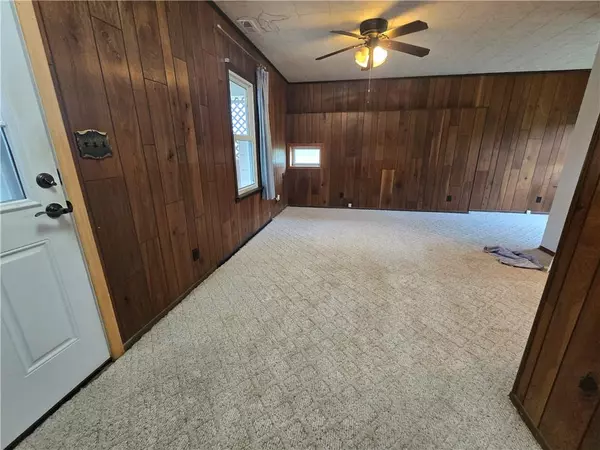 Paola, KS 66071,22755 W 251st ST