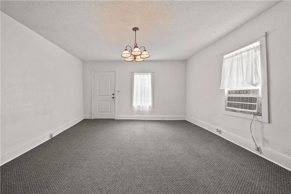 Cameron, MO 64429,405 E 7th ST