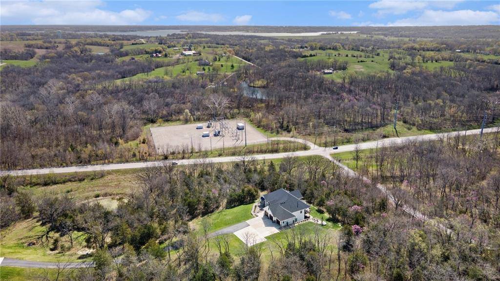 Smithville, MO 64089,391 NW 174th CT
