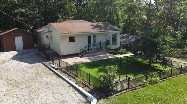 13913 Sable CIR, Warsaw, MO 65355