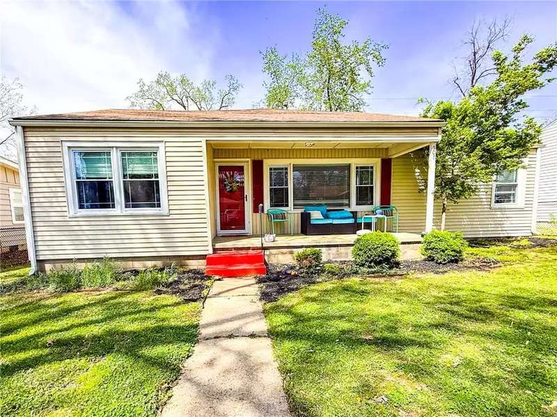 507 Hobson DR, Pittsburg, KS 66762