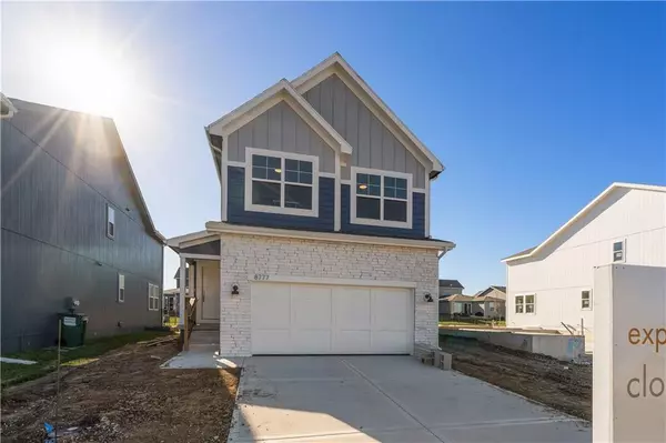8817 SW 10th ST, Blue Springs, MO 64064