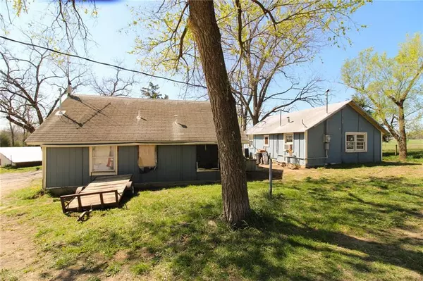 Lawrence, KS 66044,25388 Chieftain RD