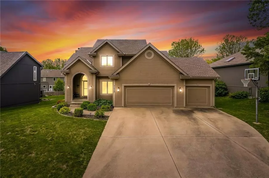7428 N SMALLEY AVE, Kansas City, MO 64158
