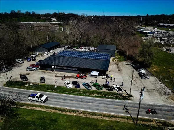 3709 Pickett RD, St Joseph, MO 64503