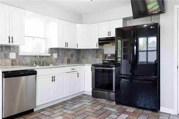 Lenexa, KS 66216,7625 Monrovia ST