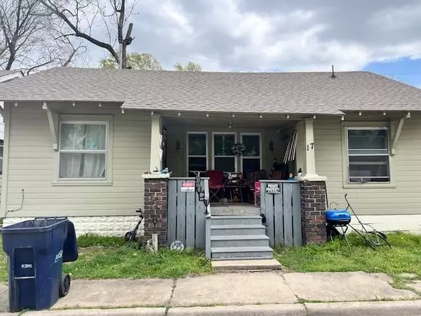 17 4th Street CIR, Pittsburg, KS 66762