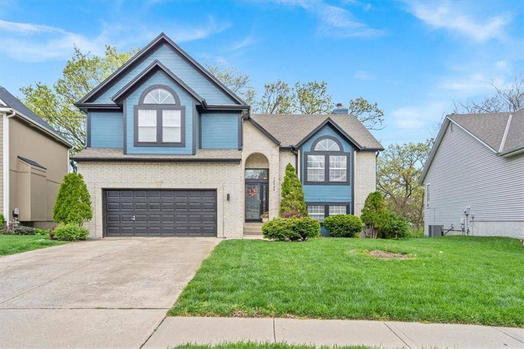 12848 S Rene ST, Olathe, KS 66062
