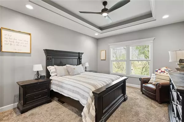 Smithville, MO 64089,210 Carriage CT