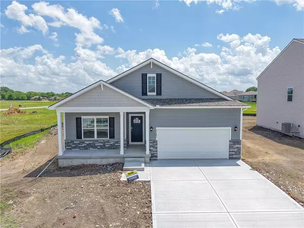 21803 Lucca LN,  Peculiar,  MO 64078