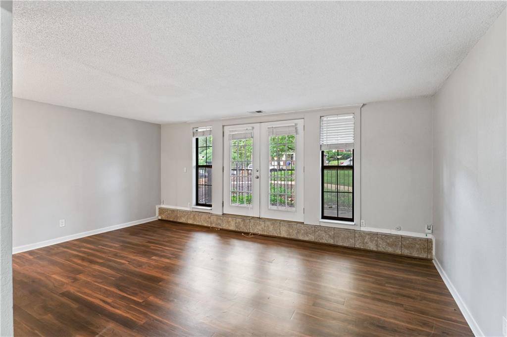 Kansas City, MO 64112,4727 Jarboe ST #52