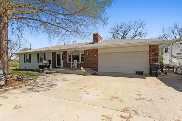 Ozawkie, KS 66070,108 Sunrise CT