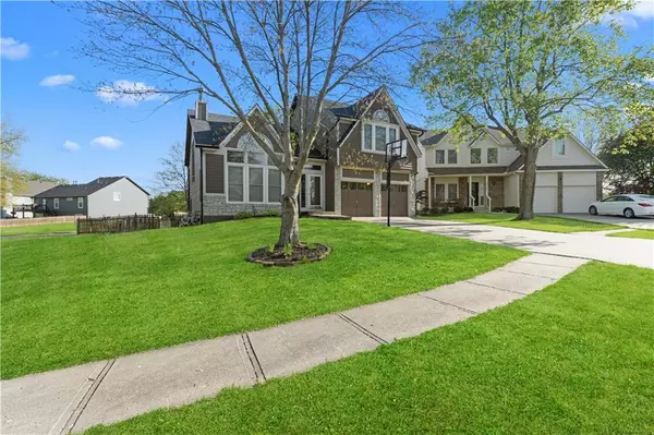 Shawnee, KS 66226,21709 W 53rd TER