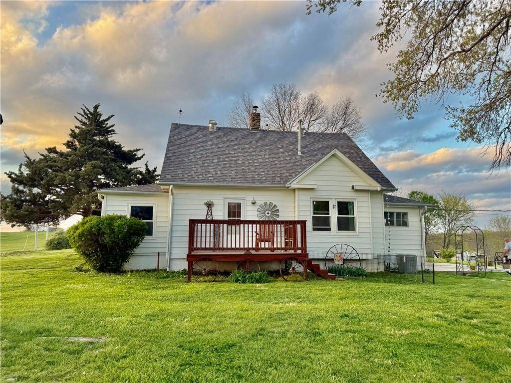 Richmond, MO 64085,8877 Wellington ST