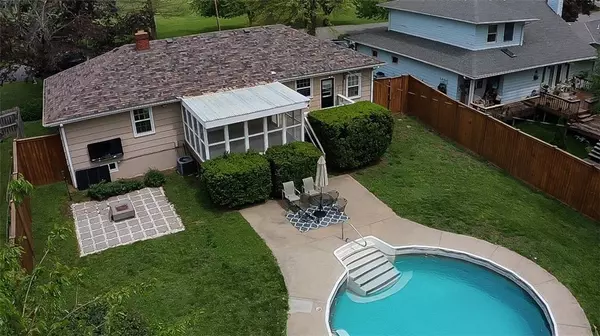 St Joseph, MO 64501,2614 Clay ST