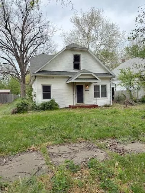 Arma, KS 66712,303 E Main ST