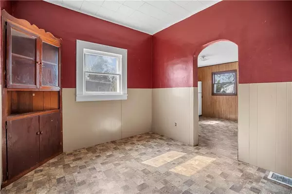 Trenton, MO 64683,707 E 8th ST