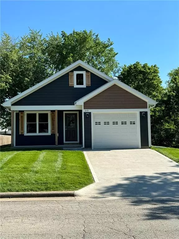 Higginsville, MO 64037,215 W 18th ST