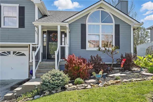 Grain Valley, MO 64029,421 Hamilton LN