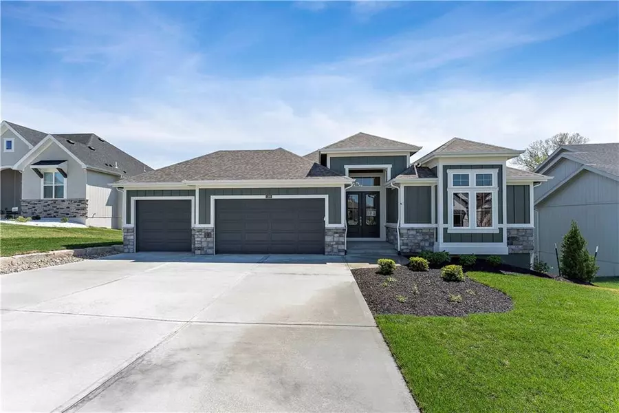 1305 NW 106th TER, Kansas City, MO 64155