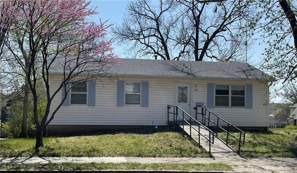 618 Laramie ST, Atchison, KS 66002