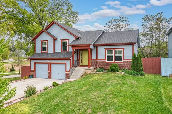 1133 ARMSTRONG AVE, Kansas City, KS 66102