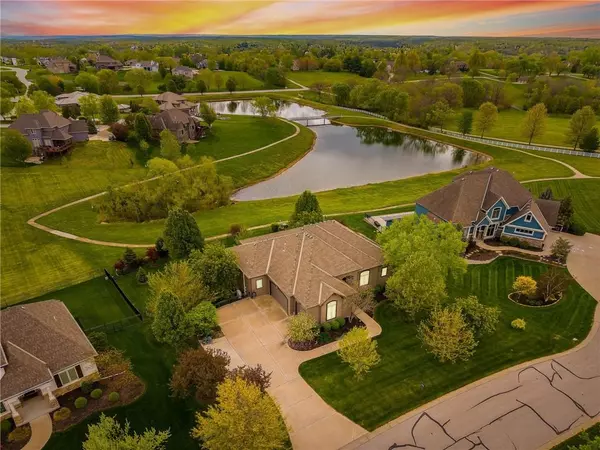 Parkville, MO 64152,8045 NW Emerald CT