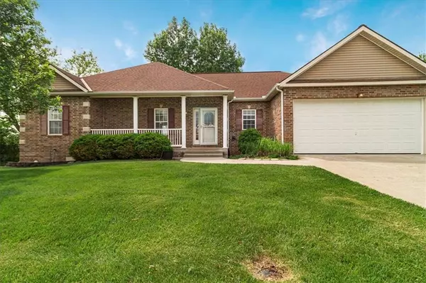 3260 Cunningham DR, Sedalia, MO 65301