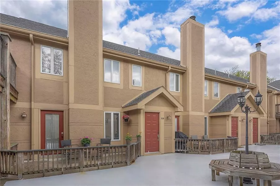 4320 Belleview AVE #109, Kansas City, MO 64111