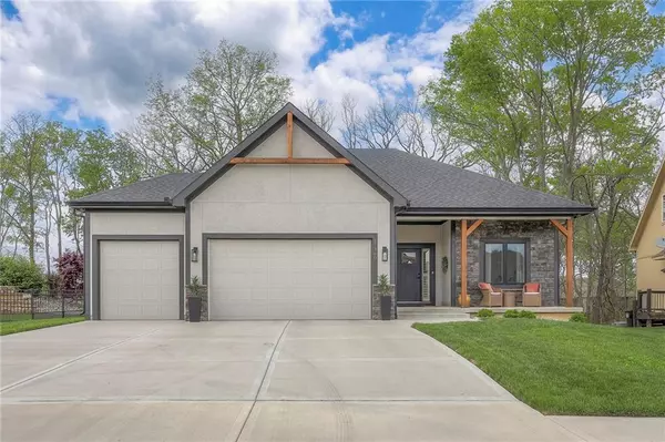 17360 NW 127th ST, Platte City, MO 64079