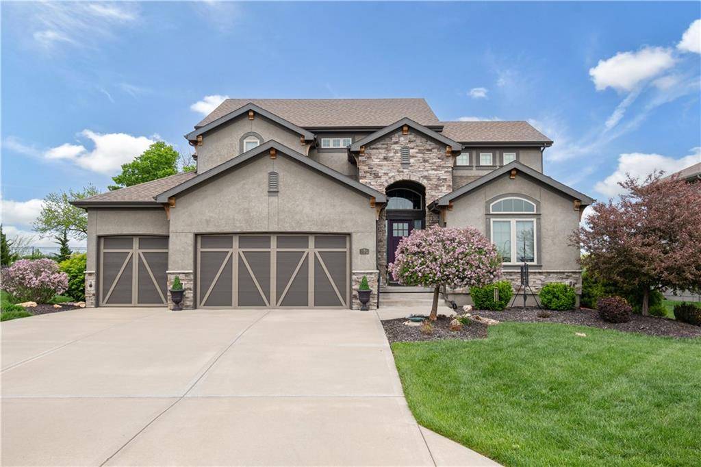 170 SW Roosevelt RDG, Lee's Summit, MO 64081