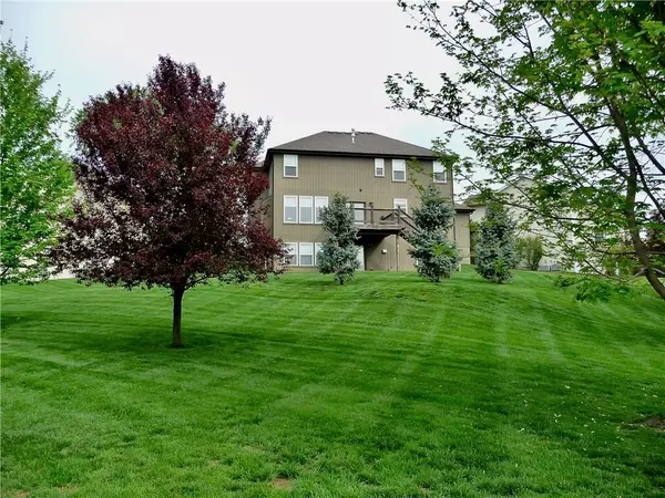 Warrensburg, MO 64093,708 Club House DR