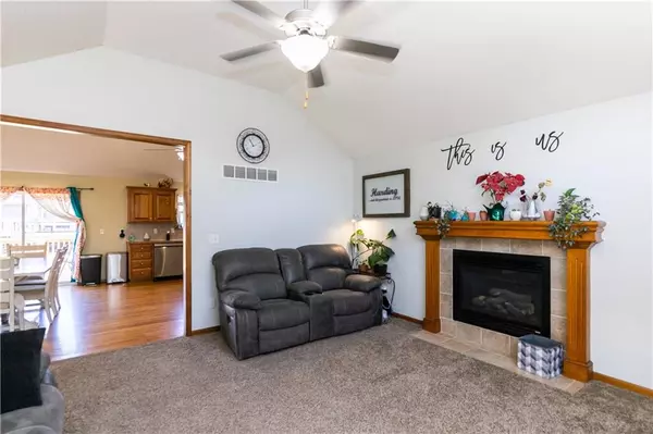 Kearney, MO 64060,906 W 7TH AVE