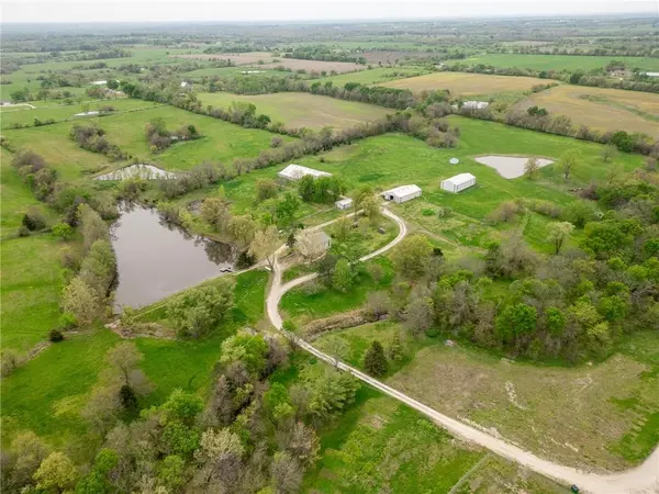 Creighton, MO 64739,32703 S State Route 7 HWY