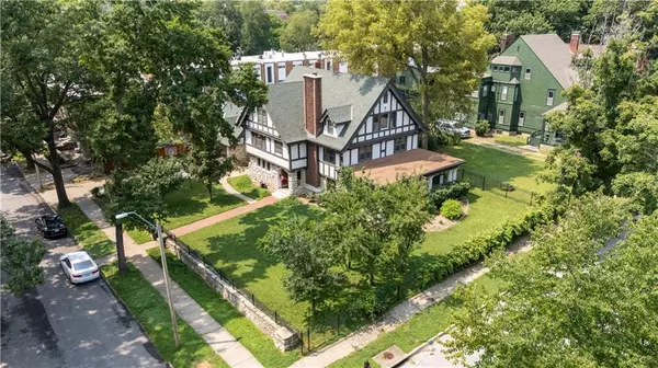 Kansas City, MO 64109,420 E 37th ST