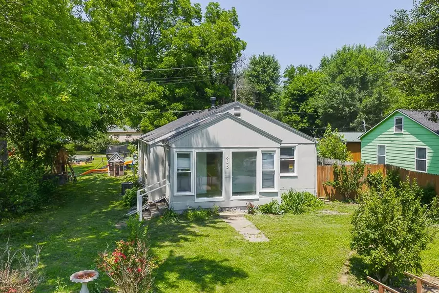 605 Newton ST, Edwardsville, KS 66111