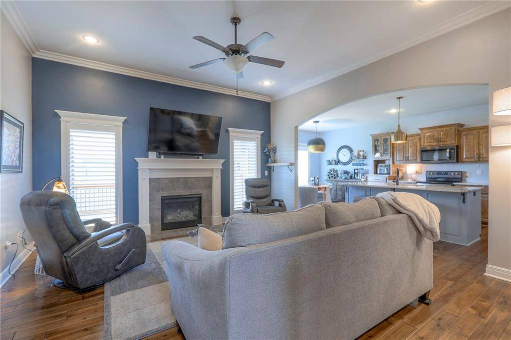 Parkville, MO 64152,7440 NW Damon DR