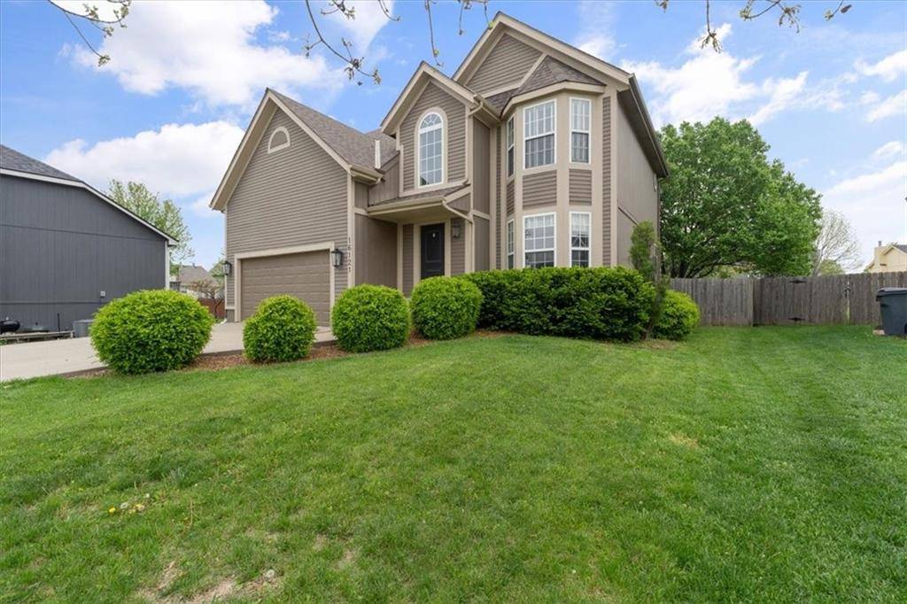 Olathe, KS 66062,16121 S Matt CT
