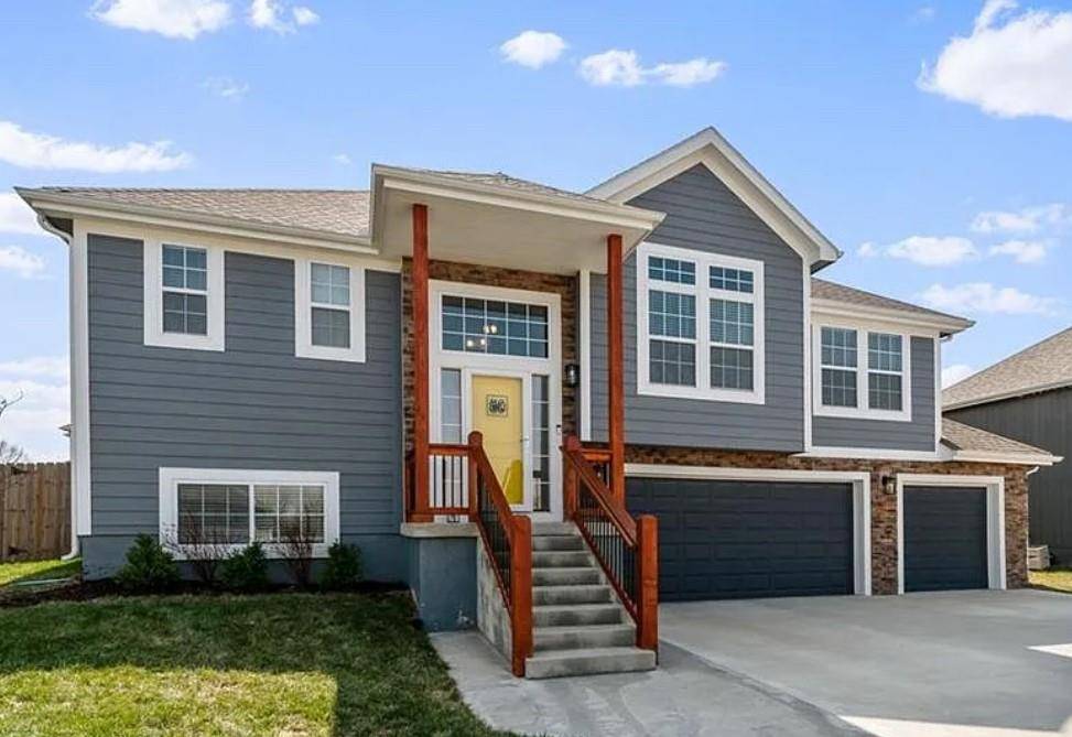 11215 Kimball AVE, Kansas City, KS 66109