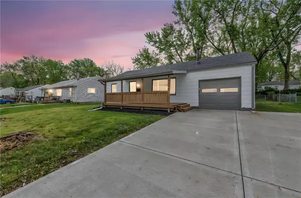 11409 W 68th ST, Shawnee, KS 66203