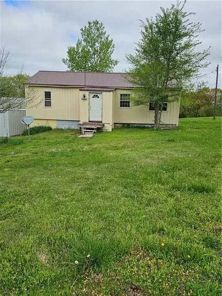 30740 W 83rd ST, De Soto, KS 66018