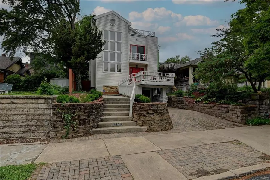 4738 Holly ST, Kansas City, MO 64112