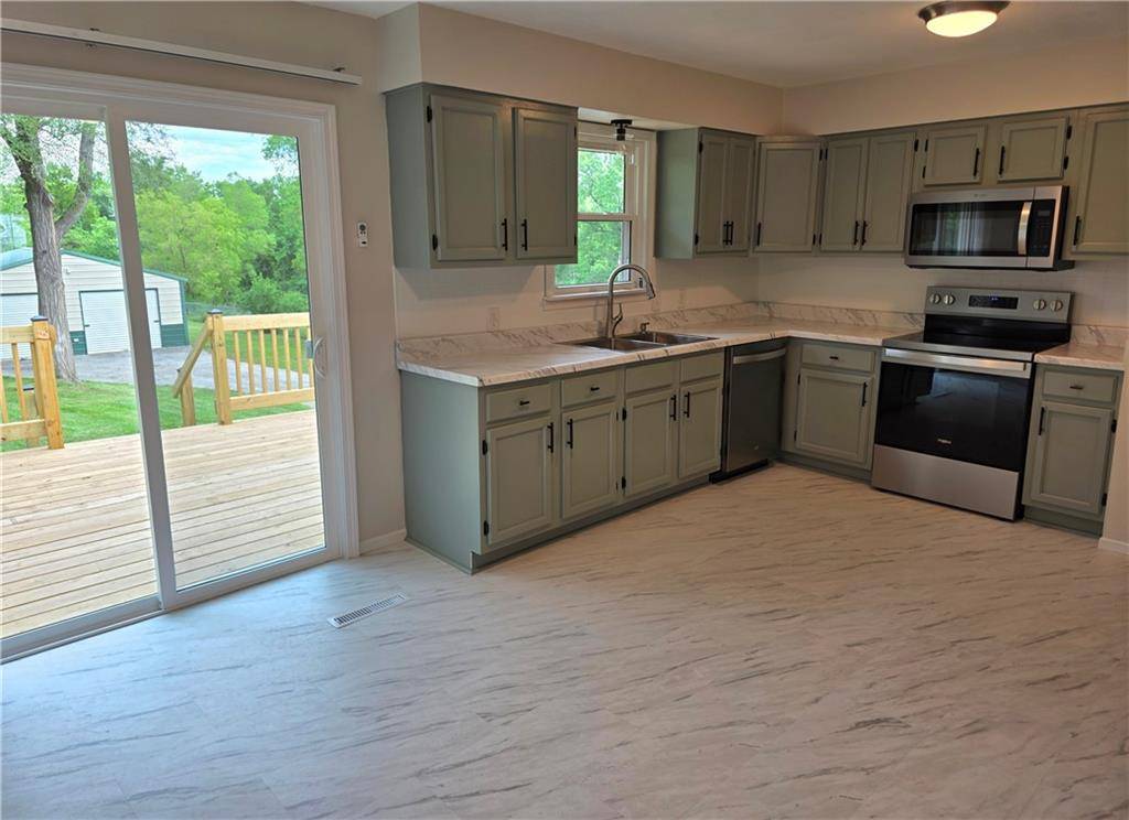 Parkville, MO 64152,7007 NW Lamar DR