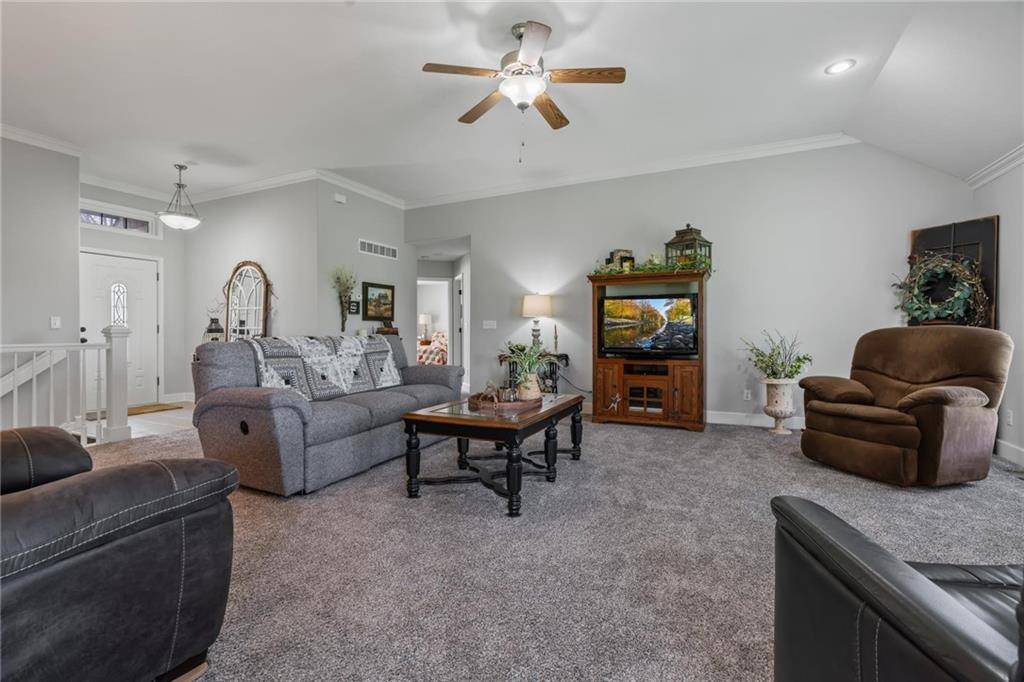 Kearney, MO 64060,1204 Silhouette DR
