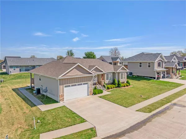 19665 Mockingbird LN, Sedalia, MO 65301