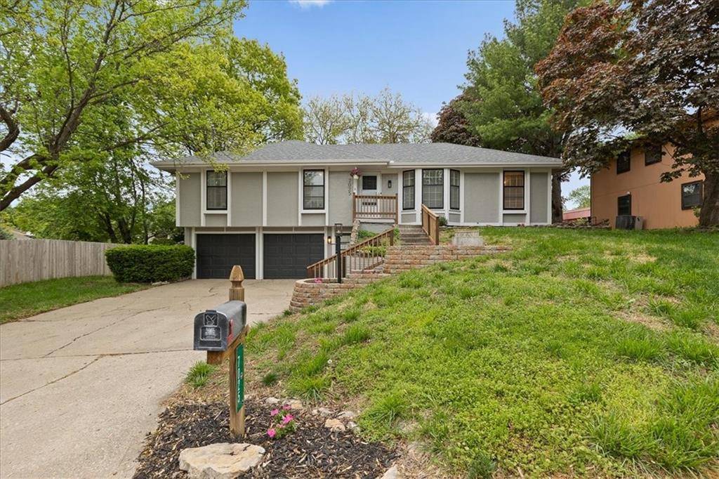 Parkville, MO 64152,7025 NW Winan RD