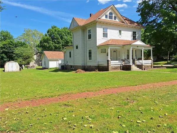 Chanute, KS 66720,216 S Highland AVE